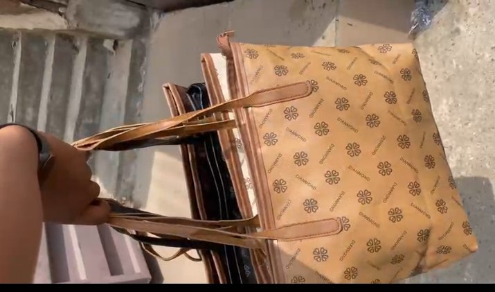 Diamond-branded Tote bag