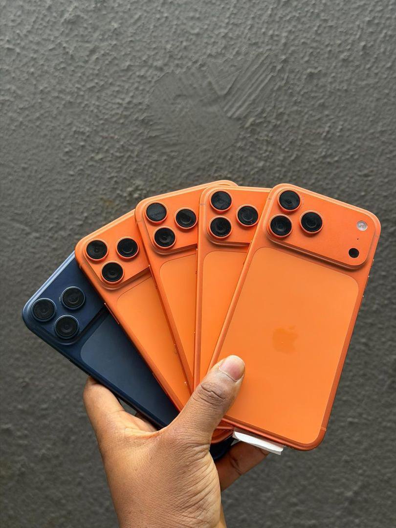 Brand New Apple iPhone 17 Pro Max (256GB) – Cosmic Orange (eSIM Locked)