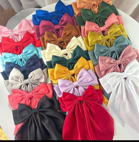 Satin Oversized Bow Hair Clips – Elegant Statement Hair Accessories
