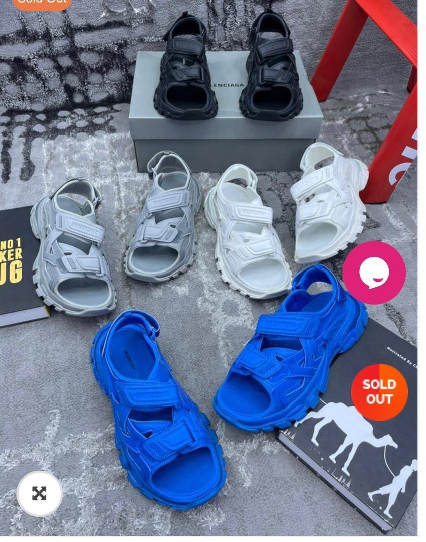 🔥 NEW ARRIVAL: Balenciaga Track Logo Print Sandals 🔥