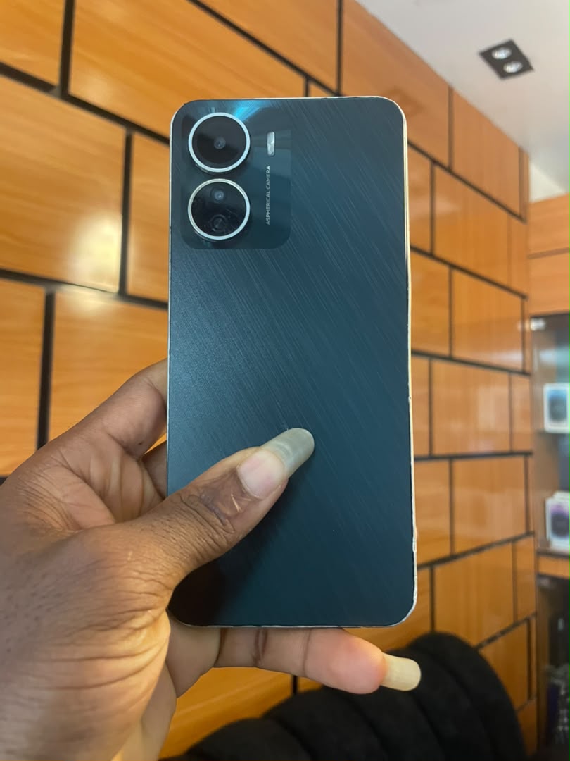 VIVO Y16