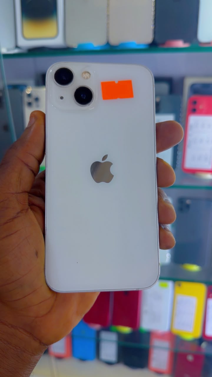 iPhone 13 | 128GB | White | No Repair